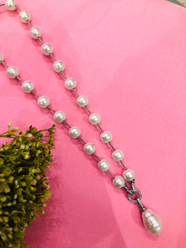 Pretty Pearl Necklace